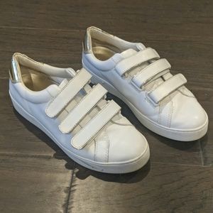 Vionic Bobbi sneakers